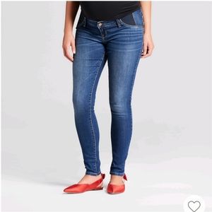 NWT Maternity Jeggings